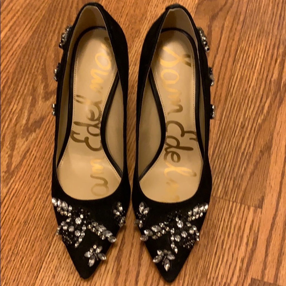 Slightly worn Beautiful Sam Edelman Beaded Pumps